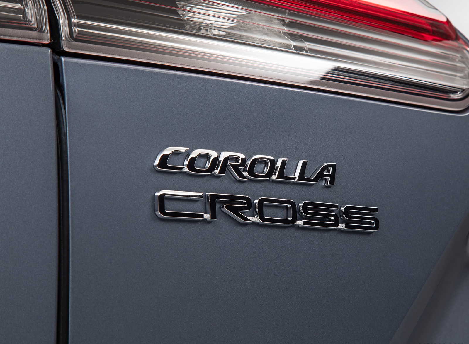 2022 Toyota Corolla Cross (Color: Celestite) Badge Wallpapers #36 of 39