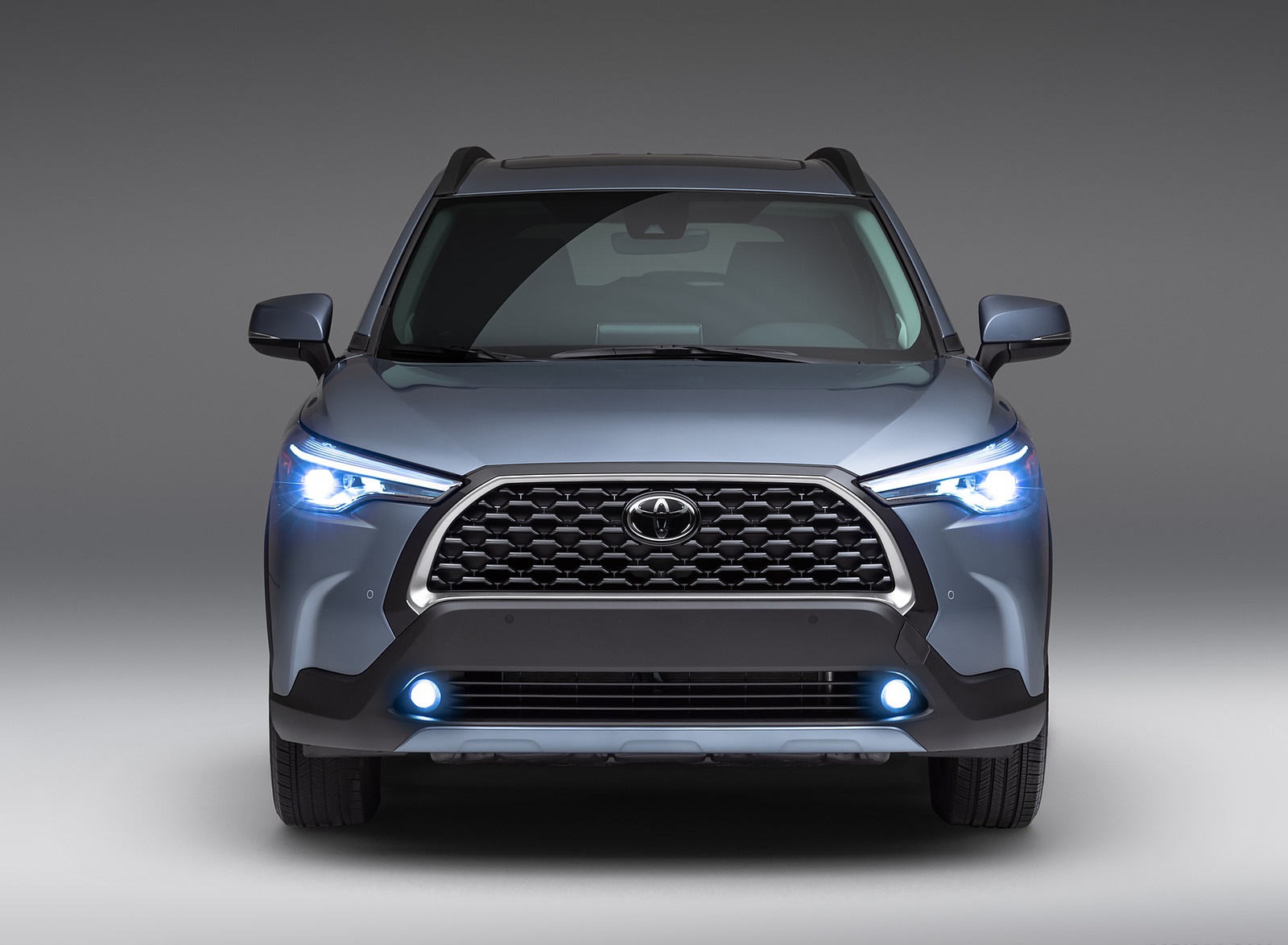 2022 Toyota Corolla Cross (Color: Celestite) Front Wallpapers #24 of 39