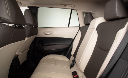 2022 Toyota Corolla Cross Interior Rear Seats Wallpapers 450x275 (20)