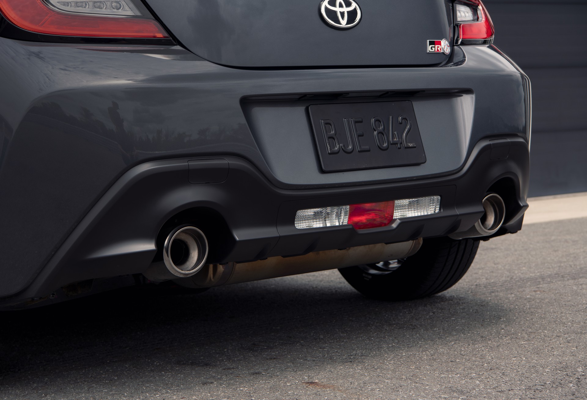 2022 Toyota GR 86 (Color: Pavement Grey) Exhaust Wallpapers #181 of 205