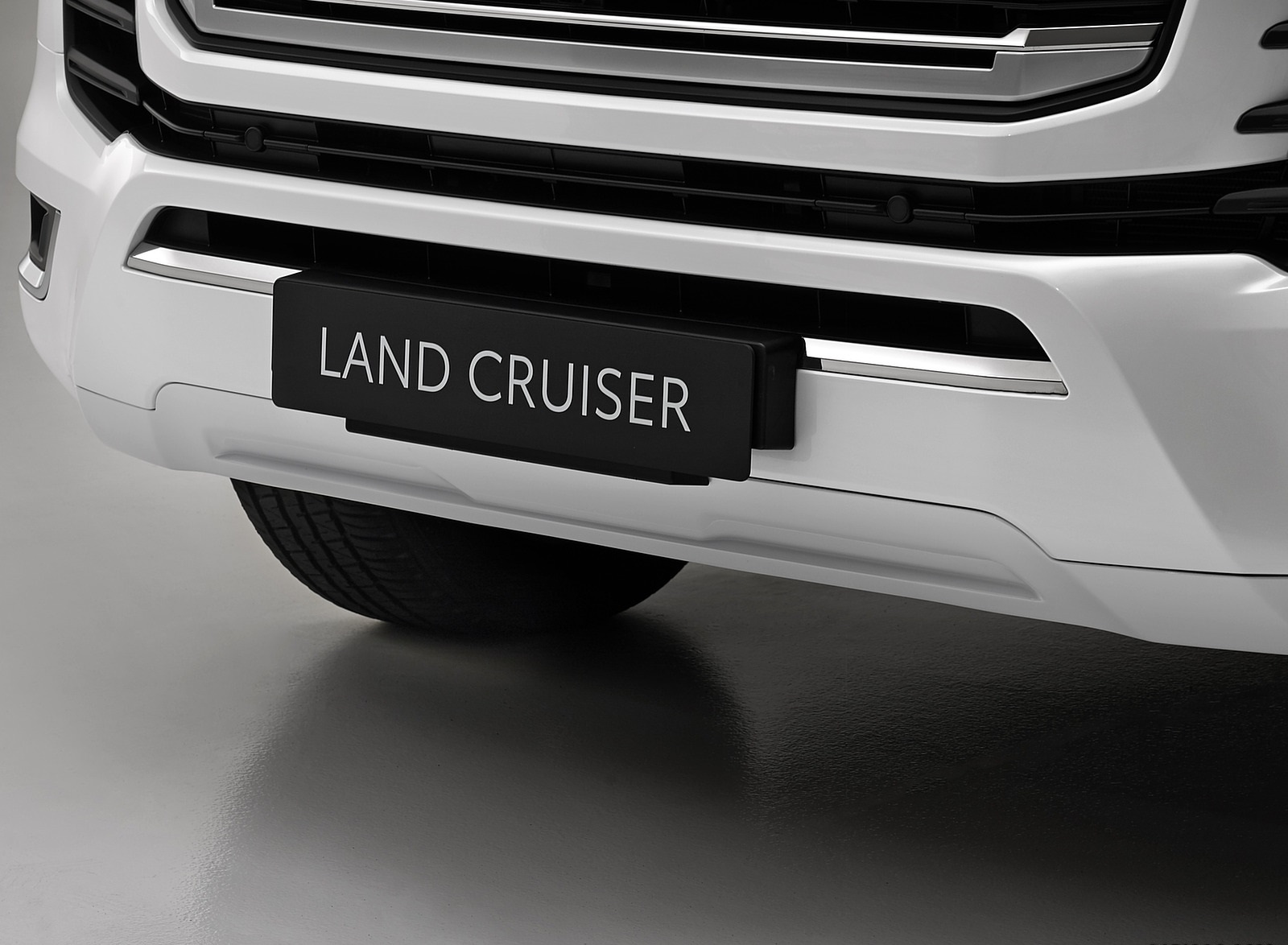 2022 Toyota Land Cruiser 300 Series Detail Wallpapers #18 of 35