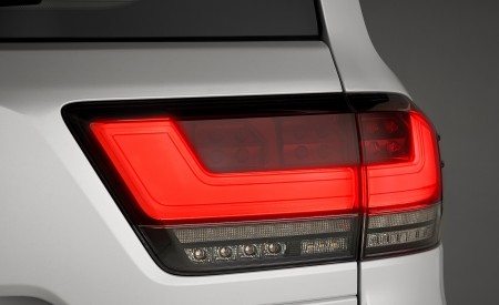 2022 Toyota Land Cruiser 300 Series Tail Light Wallpapers 450x275 (20)