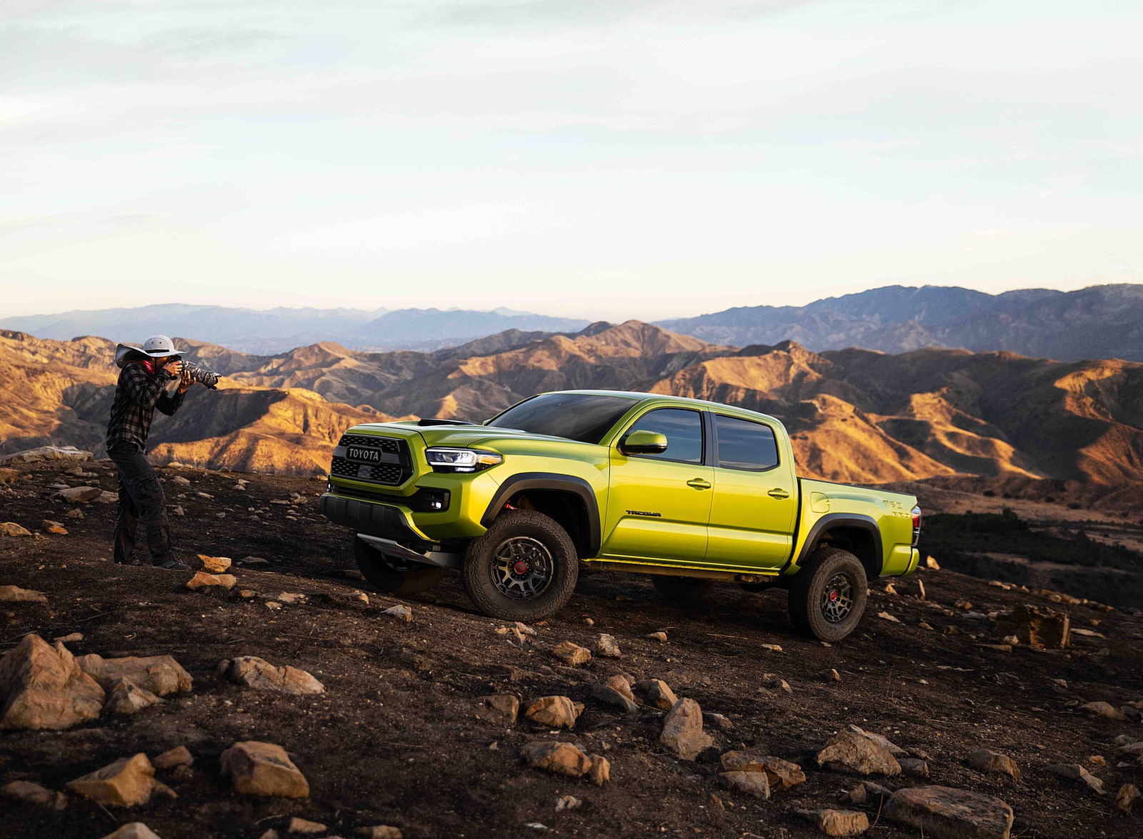 2022 Toyota Tacoma TRD Pro Front Three-Quarter Wallpapers (3)
