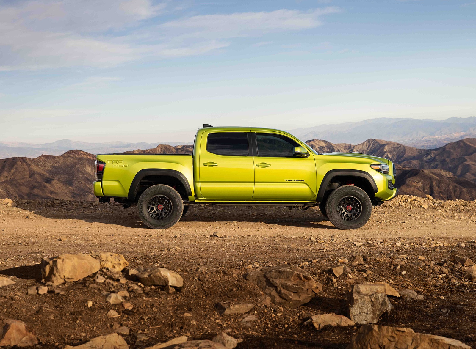 2022 Toyota Tacoma TRD Pro Side Wallpapers (4)