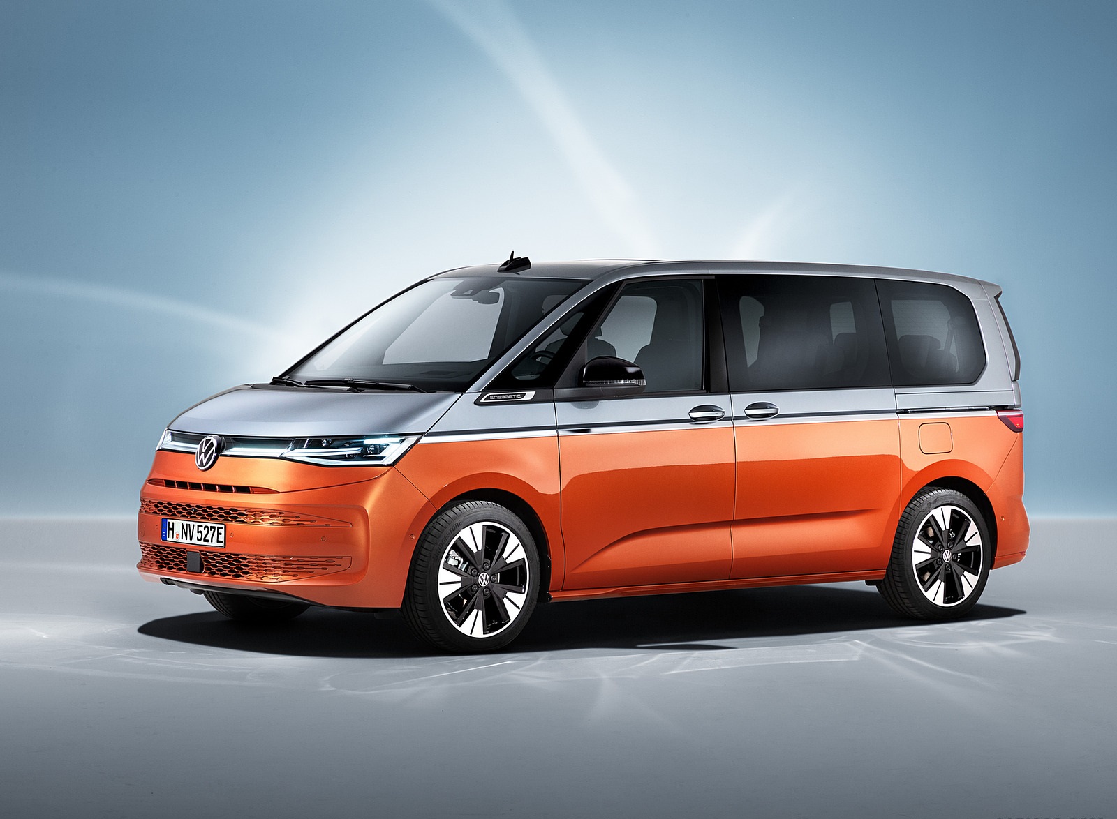 2022 Volkswagen Multivan Front Three-Quarter Wallpapers #2 of 10