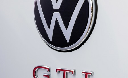 2022 Volkswagen Polo GTI Badge Wallpapers 450x275 (16)