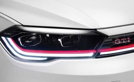 2022 Volkswagen Polo GTI Headlight Wallpapers 450x275 (31)