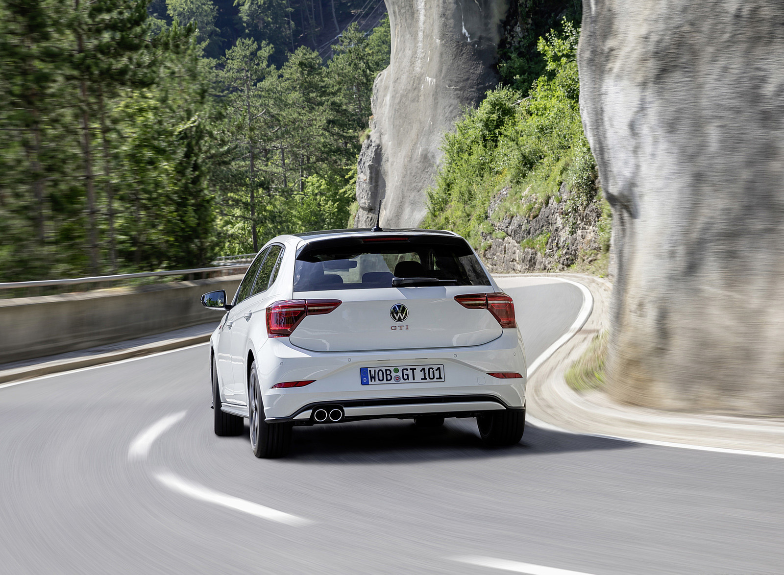 2022 Volkswagen Polo GTI Rear Wallpapers (2)