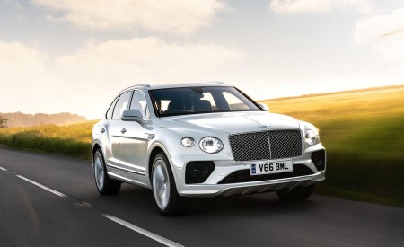 2021 Bentley Bentayga Plug-In Hybrid First Edition (Color: Ghost White) Front Three-Quarter Wallpapers 450x275 (16)
