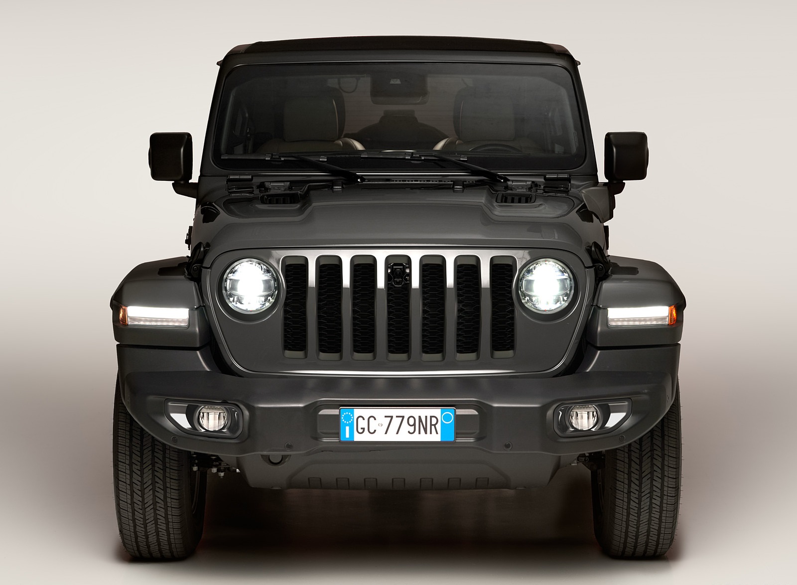 2021 Jeep Wrangler 4xe (Euro-Spec; Plug-In Hybrid) Front Wallpapers #50 of 52