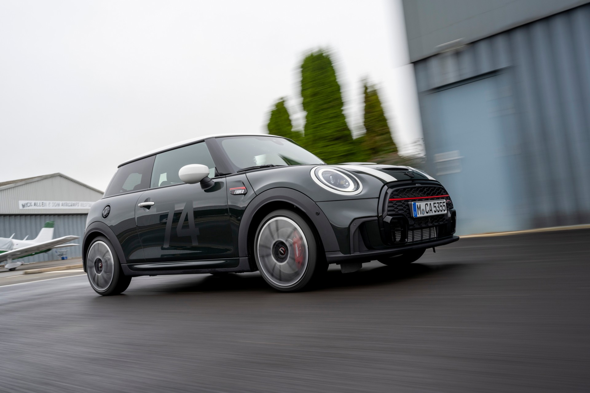 2021 Mini JCW Anniversary Edition Front Three-Quarter Wallpapers #11 of 39