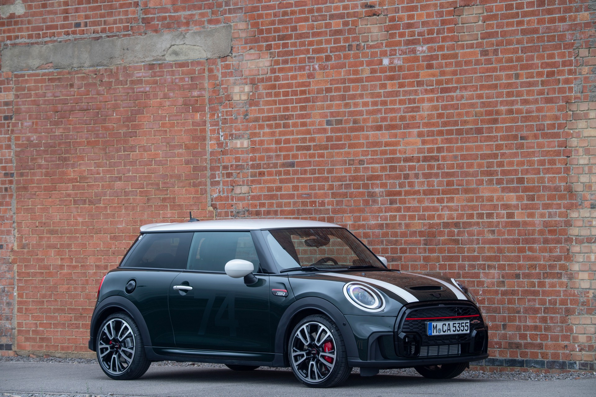 2021 Mini JCW Anniversary Edition Front Three-Quarter Wallpapers #22 of 39