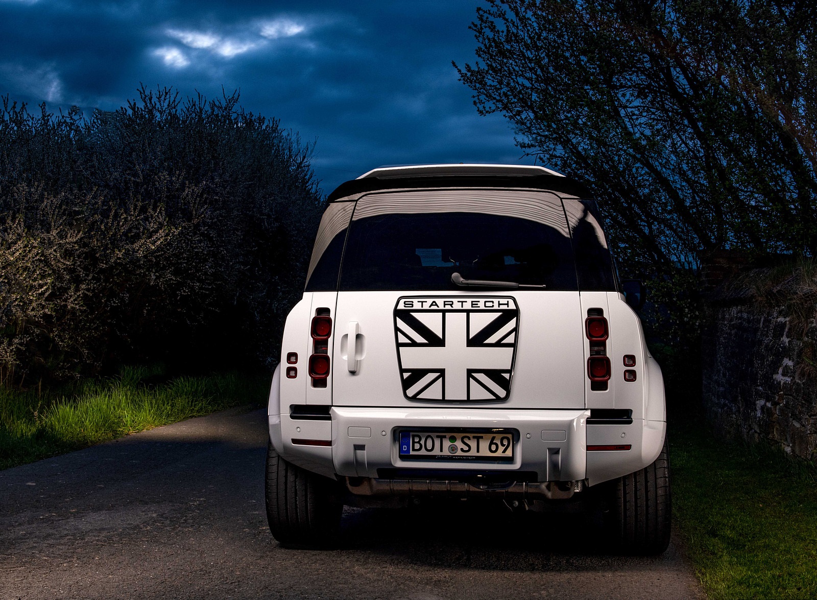 2021 STARTECH Land Rover Defender 90 Rear Wallpapers #28 of 74