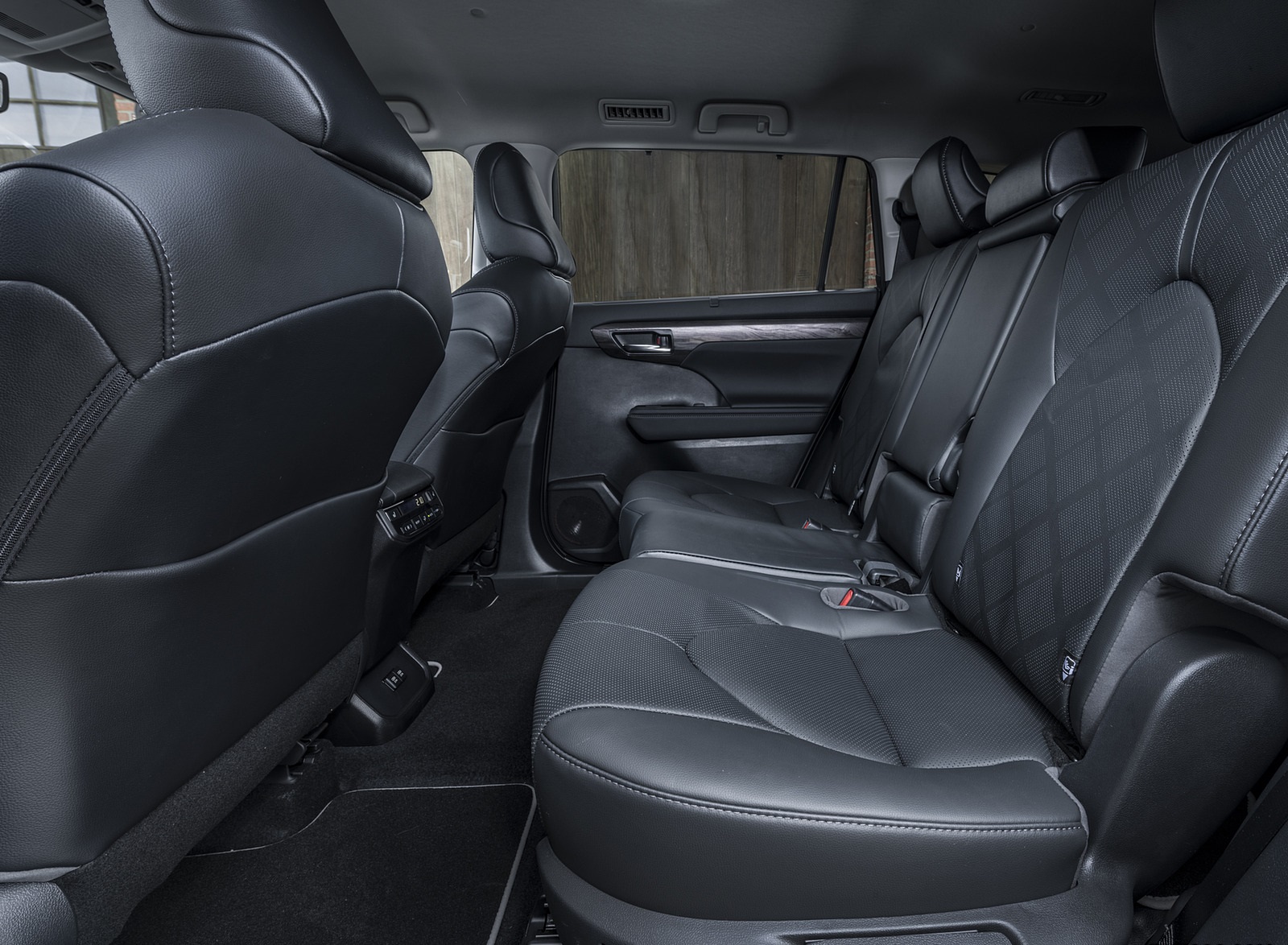 2021 Toyota Highlander Hybrid (Euro-Spec) Interior Rear Seats Wallpapers #97 of 105