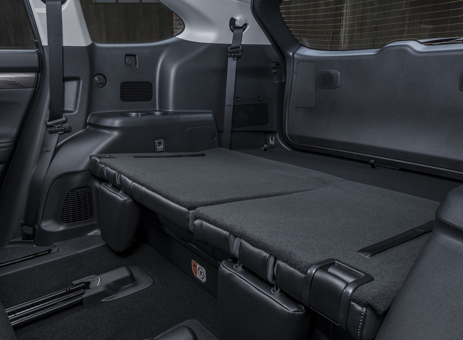 2021 Toyota Highlander Hybrid (Euro-Spec) Interior Third Row Seats Wallpapers #98 of 105