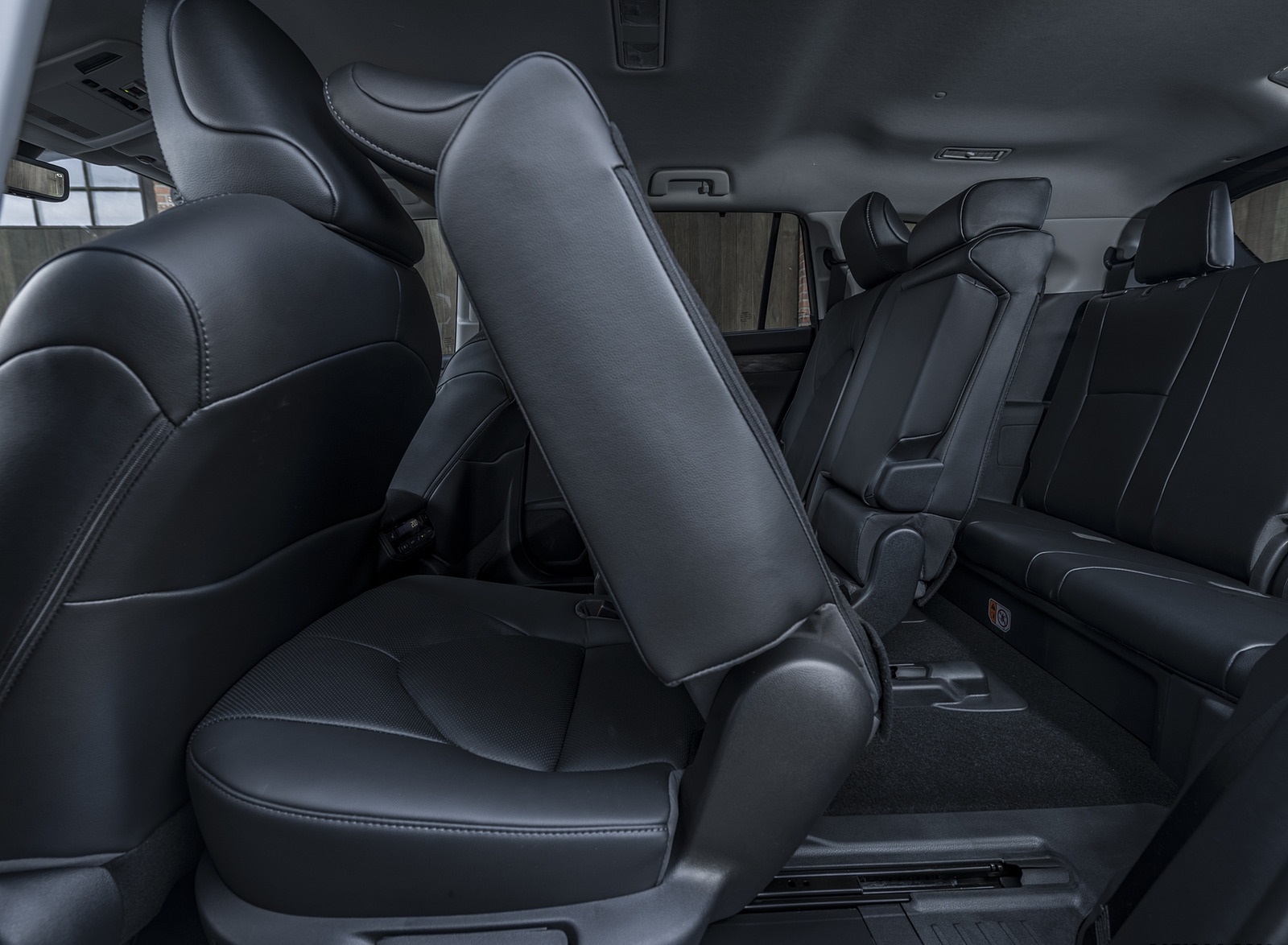 2021 Toyota Highlander Hybrid (Euro-Spec) Interior Third Row Seats Wallpapers #99 of 105