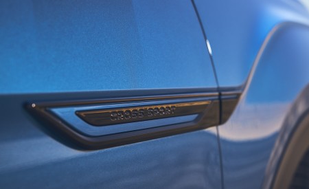 2021 Volkswagen Atlas Cross Sport GT Concept Detail Wallpapers 450x275 (19)