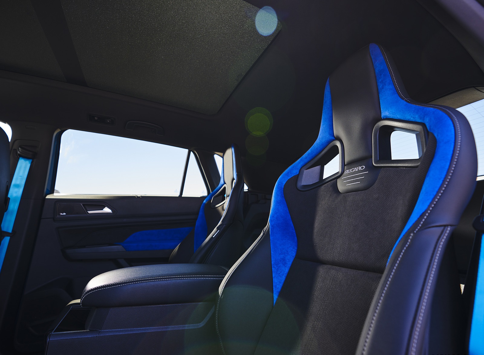 2021 Volkswagen Atlas Cross Sport GT Concept Interior Front Seats Wallpapers #30 of 33