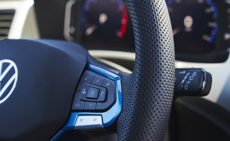 2021 Volkswagen Atlas Cross Sport GT Concept Interior Steering Wheel Wallpapers 450x275 (25)