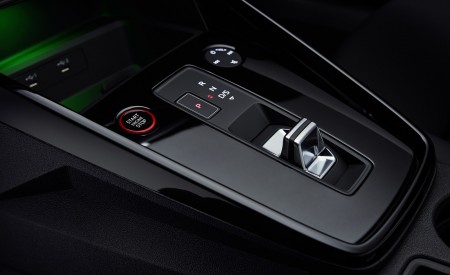 2022 Audi RS3 Sedan Central Console Wallpapers 450x275 (73)