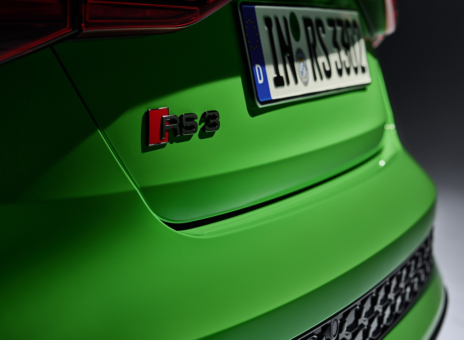 2022 Audi RS3 Sedan (Color: Kyalami Green) Badge Wallpapers #66 of 148