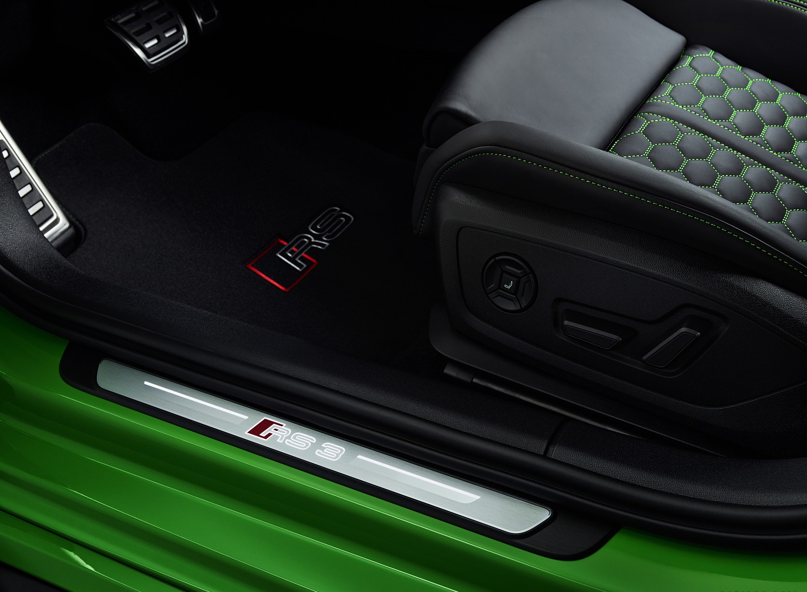 2022 Audi RS3 Sedan (Color: Kyalami Green) Door Sill Wallpapers #68 of 148
