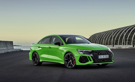 2022 Audi RS3 Sedan (Color: Kyalami Green) Front Three-Quarter Wallpapers 450x275 (26)
