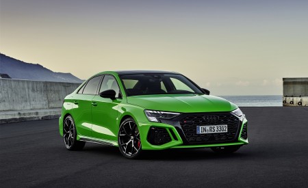 2022 Audi RS3 Sedan (Color: Kyalami Green) Front Three-Quarter Wallpapers 450x275 (28)