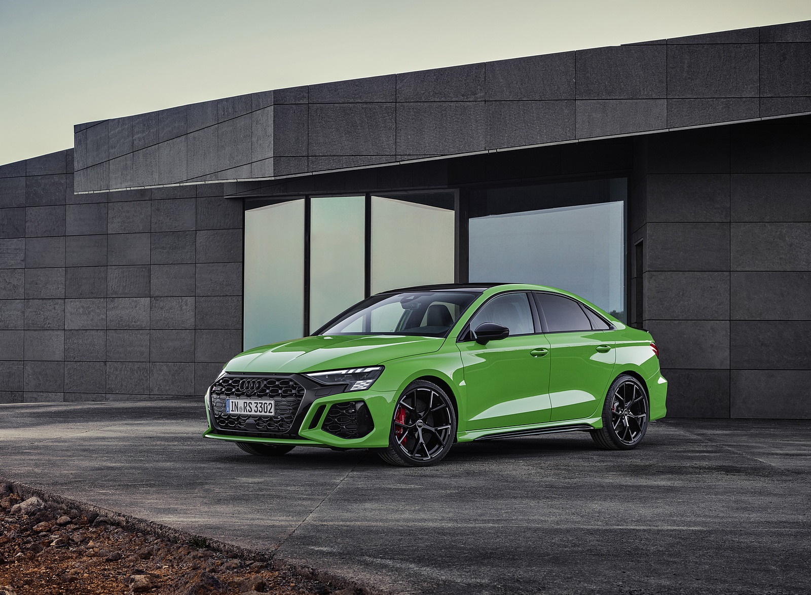2022 Audi RS3 Sedan (Color: Kyalami Green) Front Three-Quarter Wallpapers #19 of 148