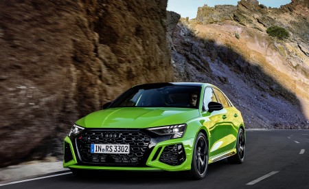 2022 Audi RS3 Sedan (Color: Kyalami Green) Front Wallpapers 450x275 (8)