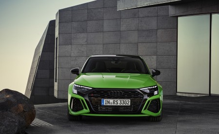 2022 Audi RS3 Sedan (Color: Kyalami Green) Front Wallpapers 450x275 (20)