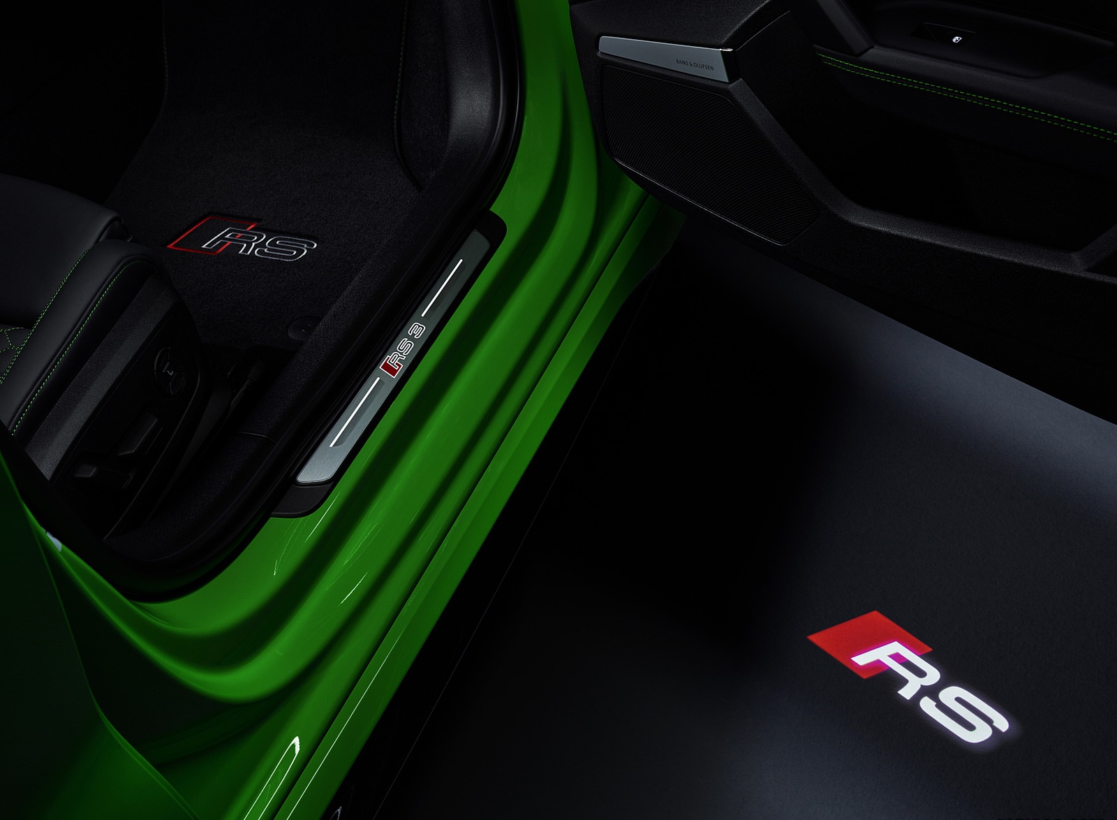 2022 Audi RS3 Sedan (Color: Kyalami Green) Ground Projection Wallpapers #67 of 148