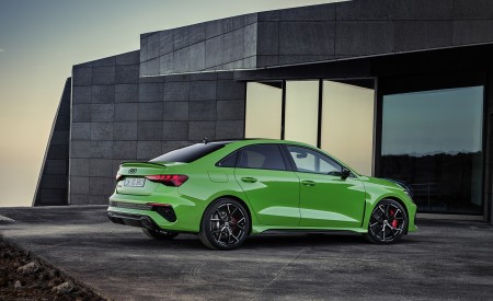 2022 Audi RS3 Sedan (Color: Kyalami Green) Rear Three-Quarter Wallpapers 450x275 (21)