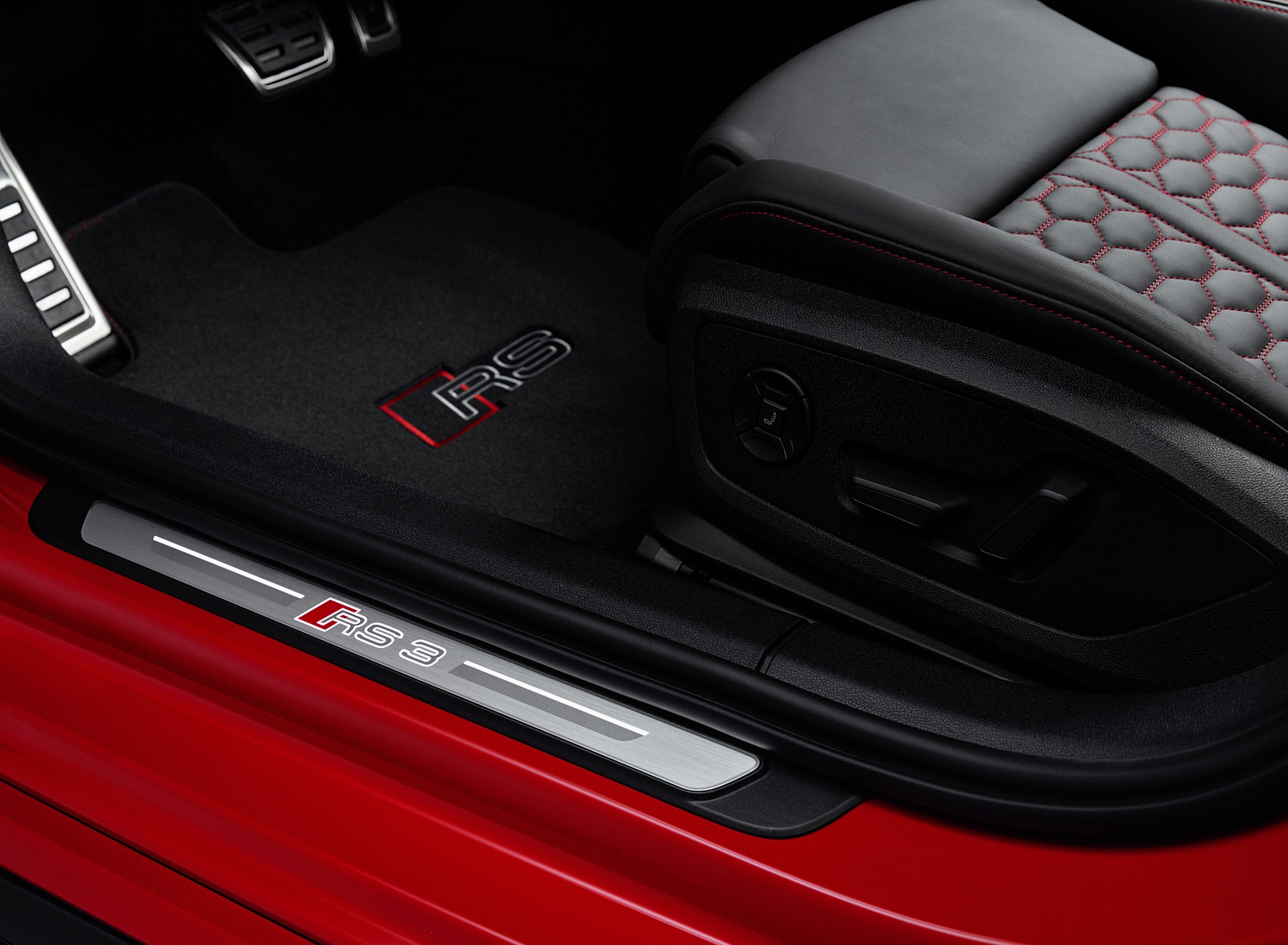2022 Audi RS3 Sportback (Color: Tango Red) Door Sill Wallpapers #61 of 85