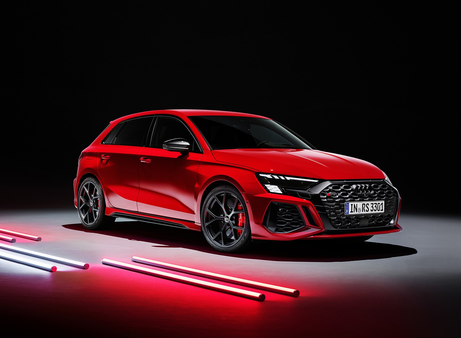 2022 Audi RS3 Sportback (Color: Tango Red) Front Three-Quarter Wallpapers #39 of 85