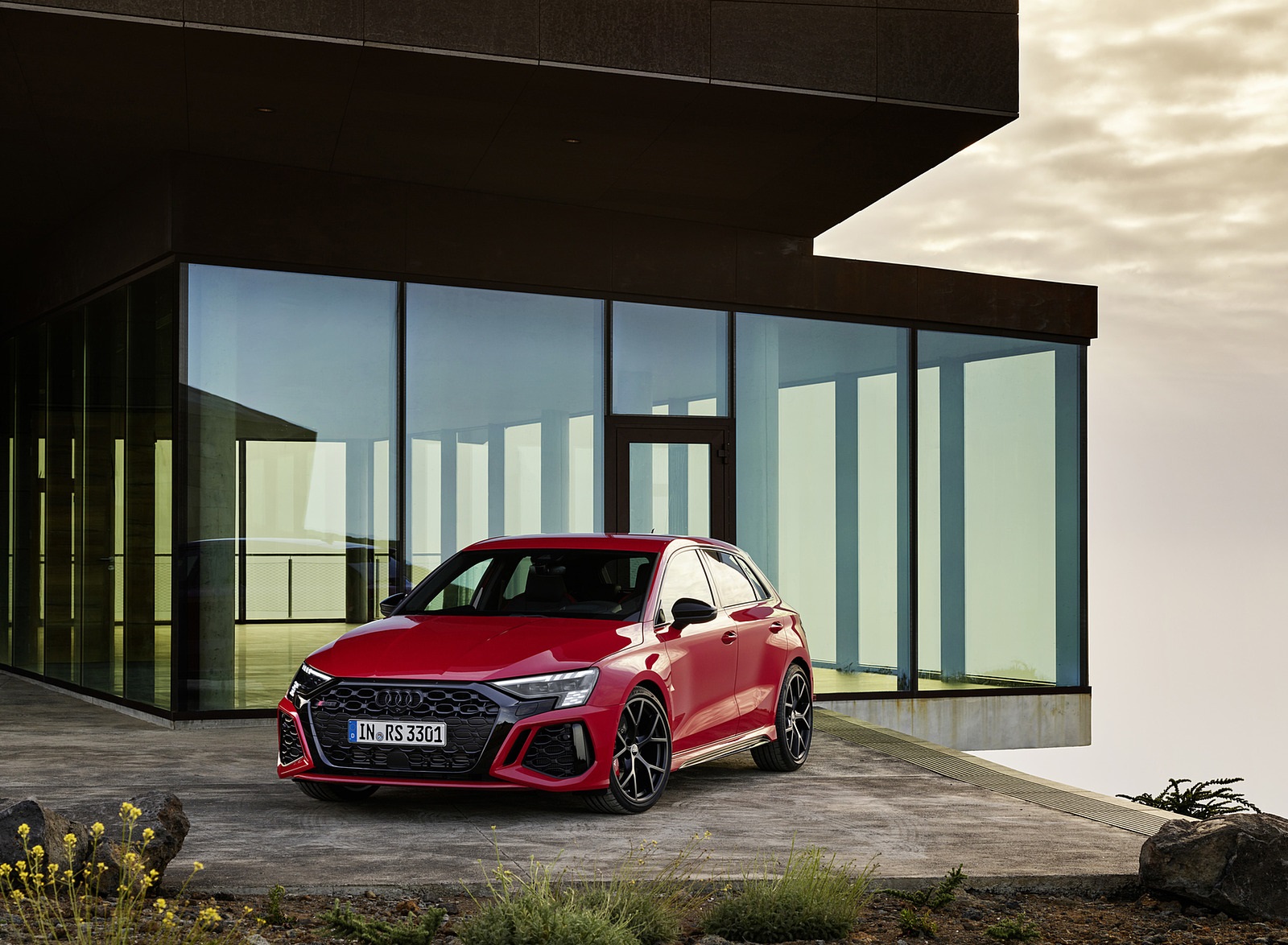 2022 Audi RS3 Sportback (Color: Tango Red) Front Wallpapers #16 of 85