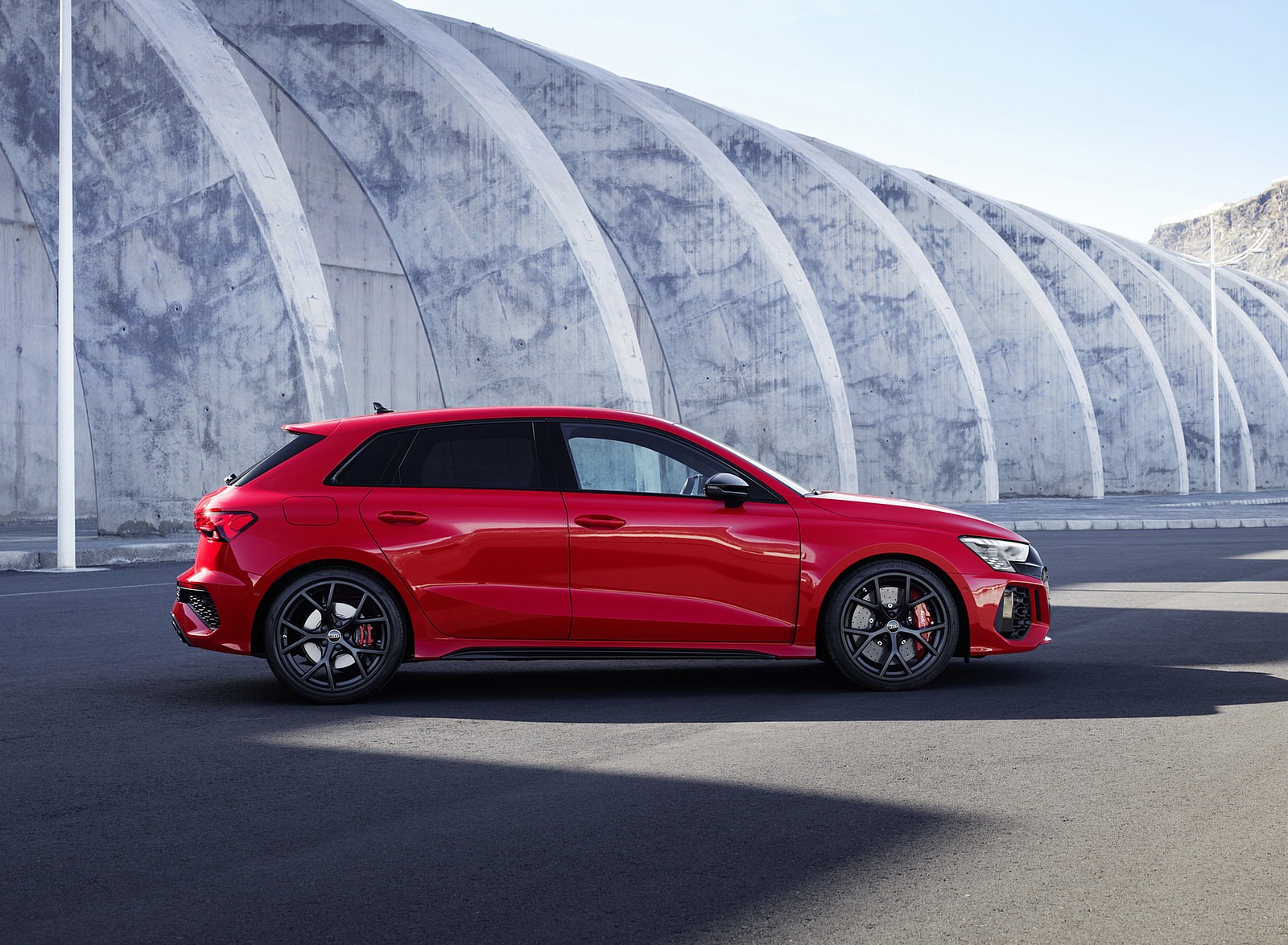 2022 Audi RS3 Sportback (Color: Tango Red) Side Wallpapers #24 of 85