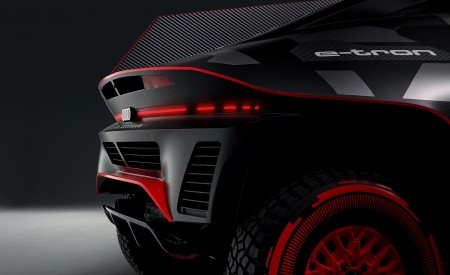 2022 Audi RS Q e-tron Dakar Rally Detail Wallpapers 450x275 (45)
