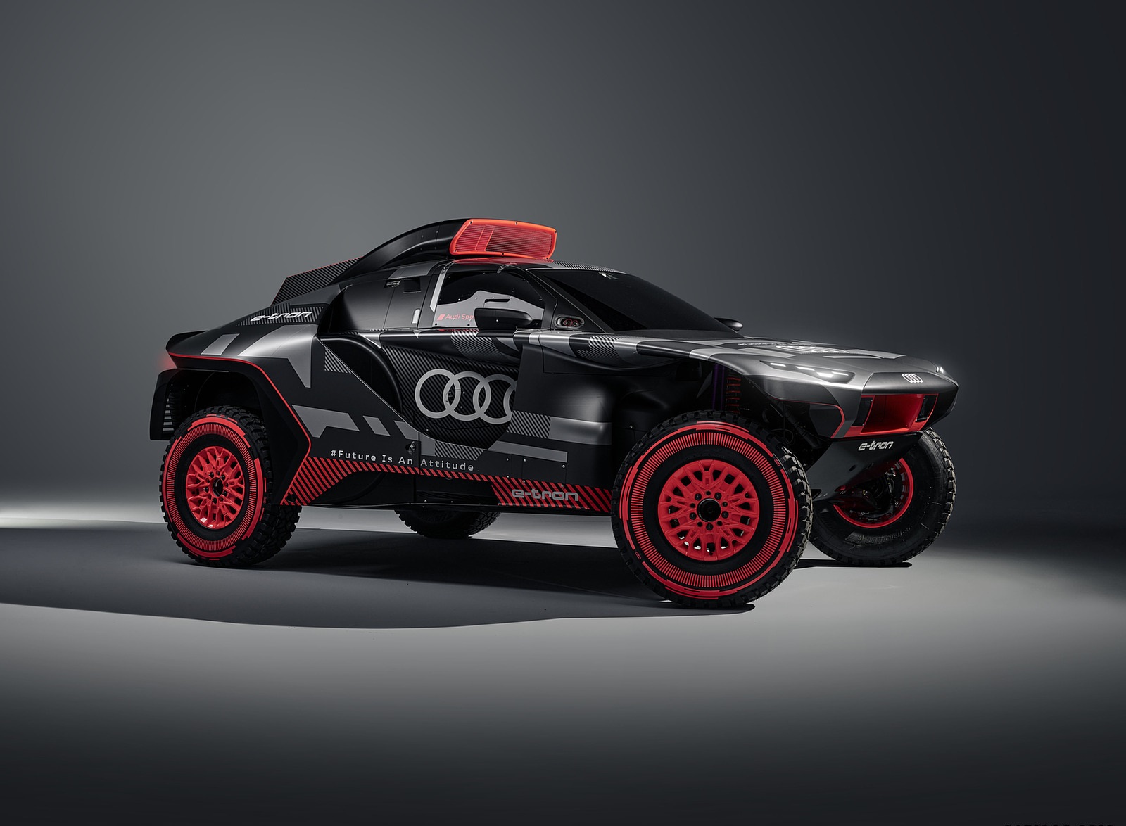 2022 Audi RS Q e-tron Dakar Rally Front Three-Quarter Wallpapers #36 of 45