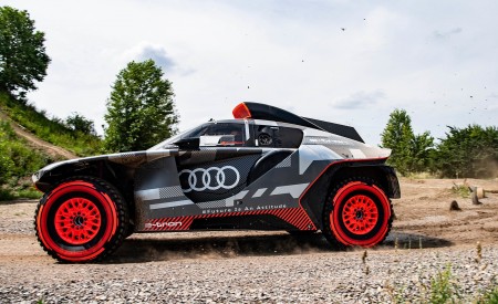 2022 Audi RS Q e-tron Dakar Rally Off-Road Wallpapers 450x275 (20)