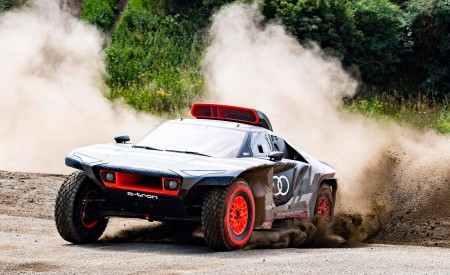 2022 Audi RS Q e-tron Dakar Rally Wallpapers & HD Images