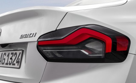 2022 BMW 2 Series Coupe Tail Light Wallpapers 450x275 (32)