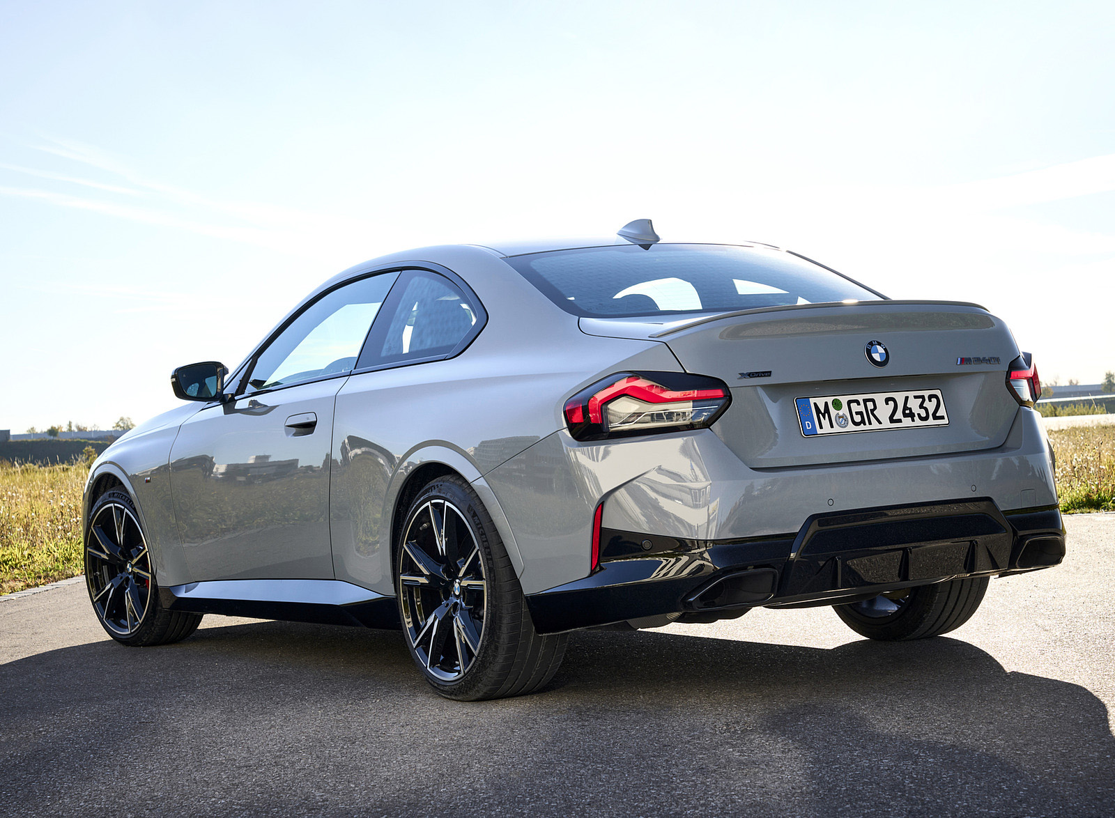 2022 BMW M240i xDrive Coupe (Color: Brooklyn Grey) Rear Three-Quarter Wallpapers #68 of 164