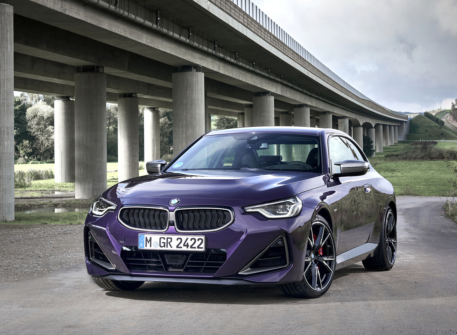 2022 BMW M240i xDrive Coupé (Color: Thundernight Metallic) Front Wallpapers #115 of 164