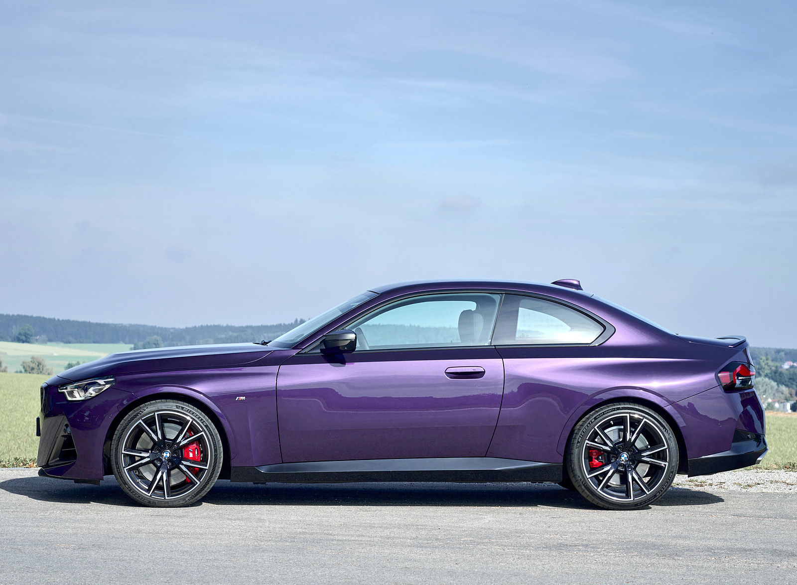 2022 BMW M240i xDrive Coupé (Color: Thundernight Metallic) Side Wallpapers #132 of 164