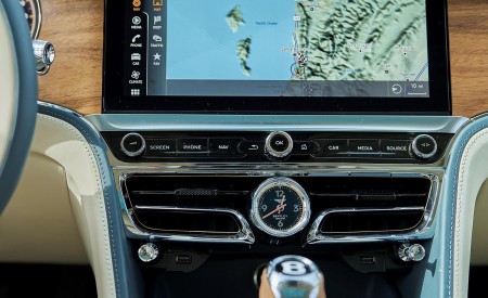 2022 Bentley Flying Spur Hybrid Central Console Wallpapers  450x275 (133)