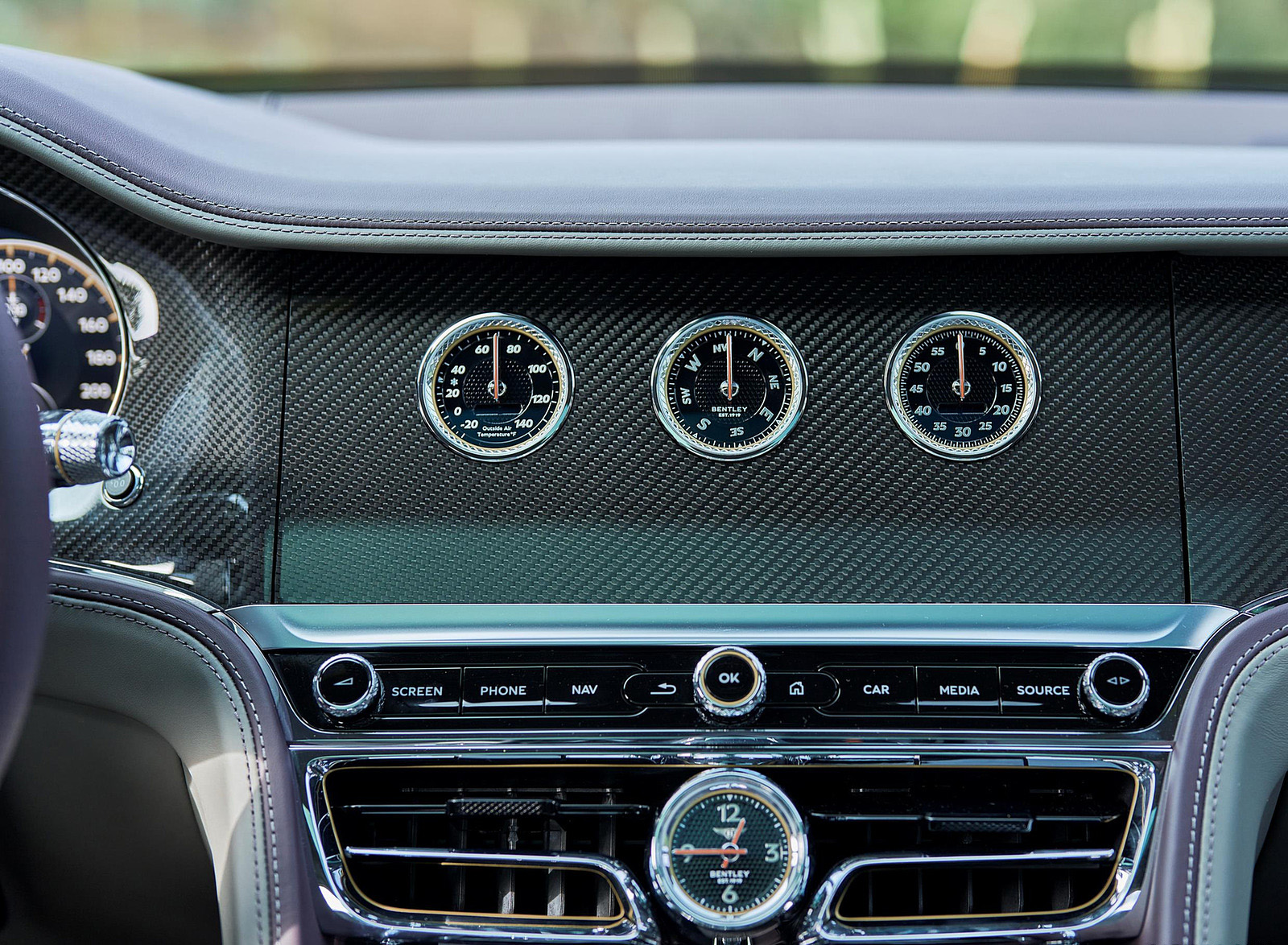 2022 Bentley Flying Spur Hybrid Central Console Wallpapers  #134 of 182
