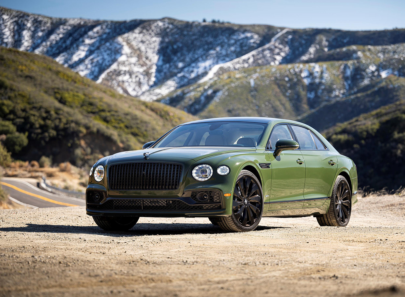 2022 Bentley Flying Spur Hybrid Front Three-Quarter Wallpapers #60 of 182