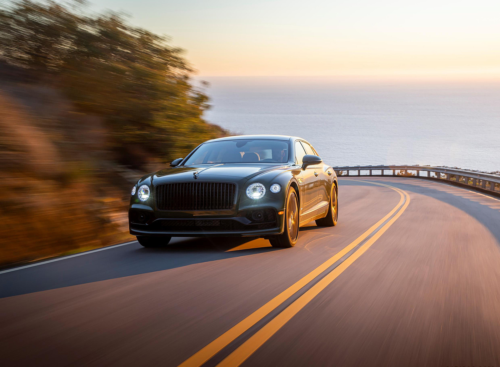 2022 Bentley Flying Spur Hybrid Front Wallpapers #32 of 182