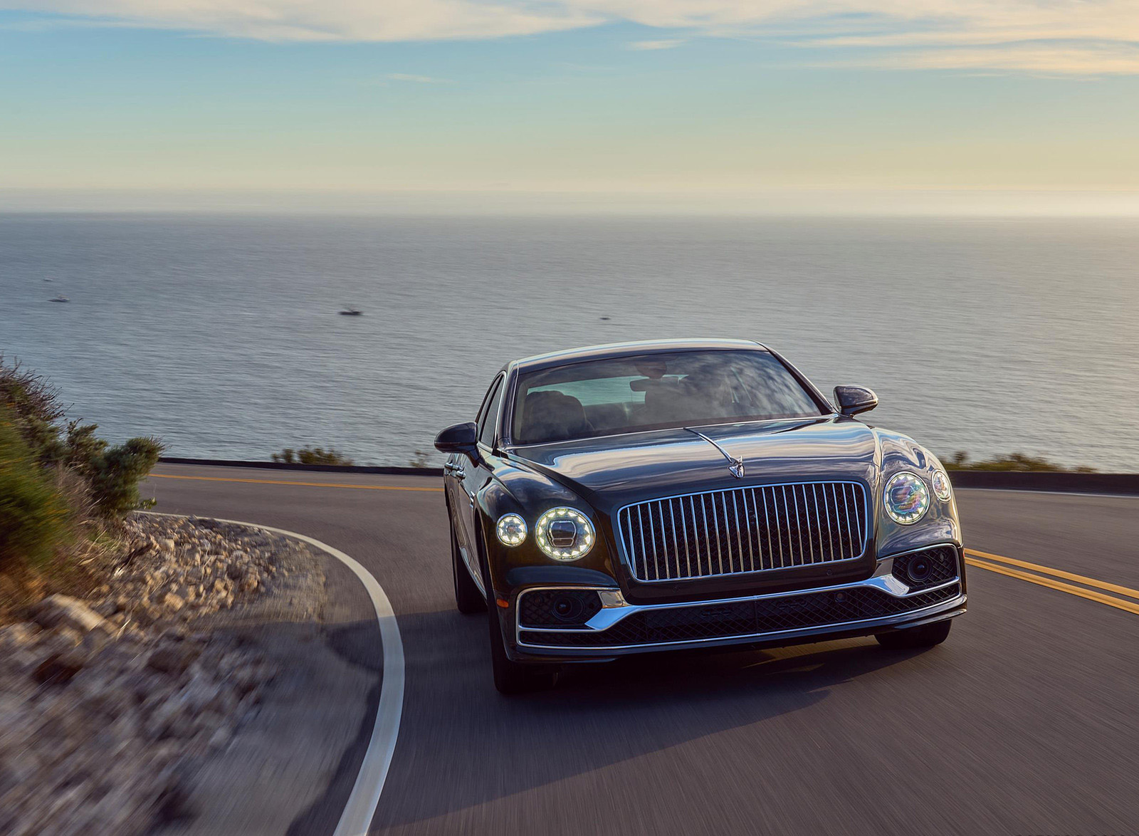 2022 Bentley Flying Spur Hybrid Front Wallpapers #33 of 182
